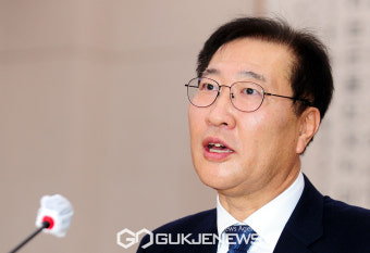 질의에 답하는 박성재 법무부 장관 후보자