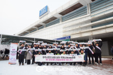 강수현 양주시장, 덕정역서 환경미화원...국제스케이트장 유치 캠페인 실시