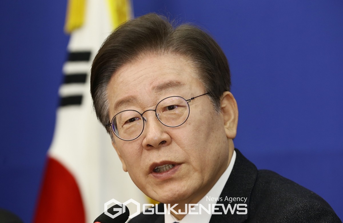대선 후보 이재명에 대한 공직선거법 위반 유죄 판결, 여론조사 결과 공개 때문에 정치 상황 더욱 복잡해질 수 있음