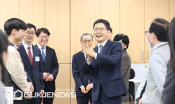 국세청장, 법인세 신고 기간 현장행보...김해·부산 강서세무서 방문