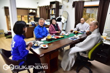 문재인 前 대통령·김부겸 前 총리, 금정구 박인영 지원차 동시 출격