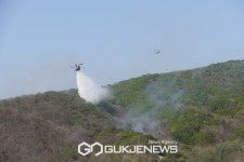파주시 광탄면 야산에 산불...헬기 7대 동원 2시간만에 진화