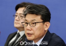 진성준 
