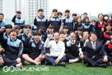 [포토] 하윤수 부산교육감, 대진전자통신고 아침체인지 활동 격려