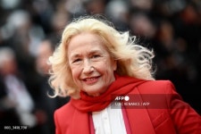 [제77회 칸 영화제 개막식] 프랑스 여배우 