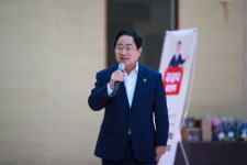 남양주시 1호 휴먼북 주광덕 시장, 진로 특강 진행