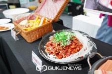 천안 K-컬처 박람회, 먹고 꾸미고 즐기는 K-뷰티·푸드 체험 인기