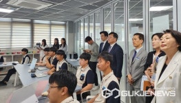 김선조 대구시 행정부시장, 청구중학교 방문 IB교육 프로그램 수업 참관