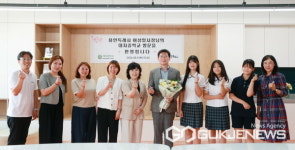 이상일 용인시장, 대지중학교 정문 앞 반사경 설치 현장 점검