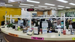 부산 사상구, 洞 행정복지센터 안전문·안전가림막 설치