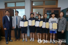 청주여자중학교에 충북여약사회, 장학금 150만 원 전달