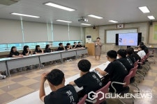 진천 이월중학교, 선배와의 대화 시간 가져