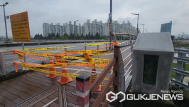 [포토]대전 유등교 통제 실시간모습 우회도로 교통마비