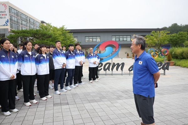 2024 파리 올림픽 배드민턴 여자 단식 금메달리스트 안세영, 대한배드민턴협회에 불만 표출에 대한 논란 속 발언 강조한 대한체육회장