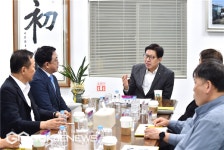 박형준 시장, 수소기업대표와 수소차 보급 활성화 논의