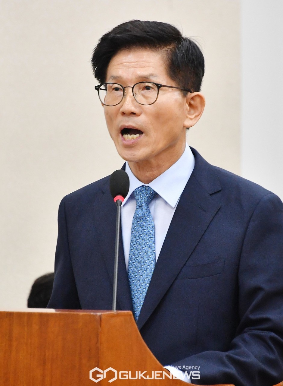 김문수, 한덕수와의 단일화 논란 속 지도부 불만 터뜨려