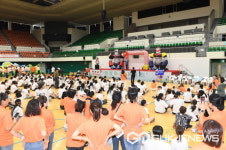 [포토] 신상진 성남시장 0세아 전용 어린이집 '아장아장 운동회' 참석