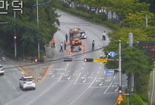 [속보] 부산 만덕2터널 전면통제 우회 당부