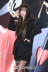 YSL_BEAUTY(와이에스엘뷰티) | [GJ포토+] 뉴진스 다니엘, '살아 숨쉬는 바비인형'(입생로랑 뷰티 YSL Beauty)