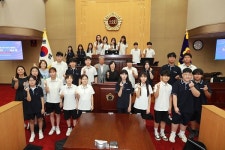 충북도의회, 회인중학교 대상 본회의 체험교실 운영