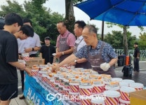 [포토] 예산군자원봉사센터, 삽교고등학교서 청소년 한끼 나눔 행사 진행