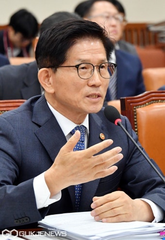 김문수 장관 답변