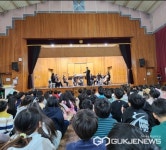 청주 강서초등학교, 이야기가 있는 오케스트라 진행