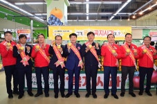 청송군, 수도권하나로마트에서 꼭지사과 홍보 및 판매