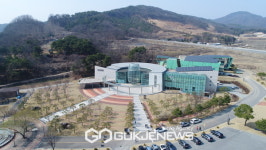 진천군 덕산읍주민자치회, 1회 수채화의 정원 전시회 개최