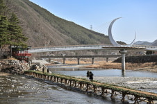 겨울 정선의 매력, 전통 섶다리 품은 아우라지