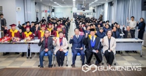 남해 노인대학 제23기 157명의 학생 수료