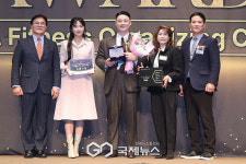 [GJ포토] 헬스보이짐 이익표 전무, 2024 대한민국 피트니스 어워즈 대상 수상