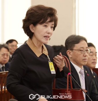 행안위원장으로부터 퇴장명령 받은 박선영 위원장