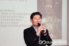 이상일 용인시장, 포곡농협 주부대학 졸업생 250명 대상 미술 특강