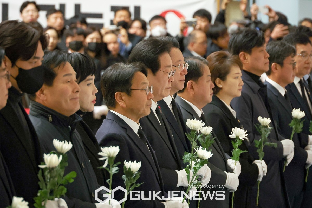 국내 제주항공 참사 희생자들을 추모하는 합동분향소가 전국적으로 운영