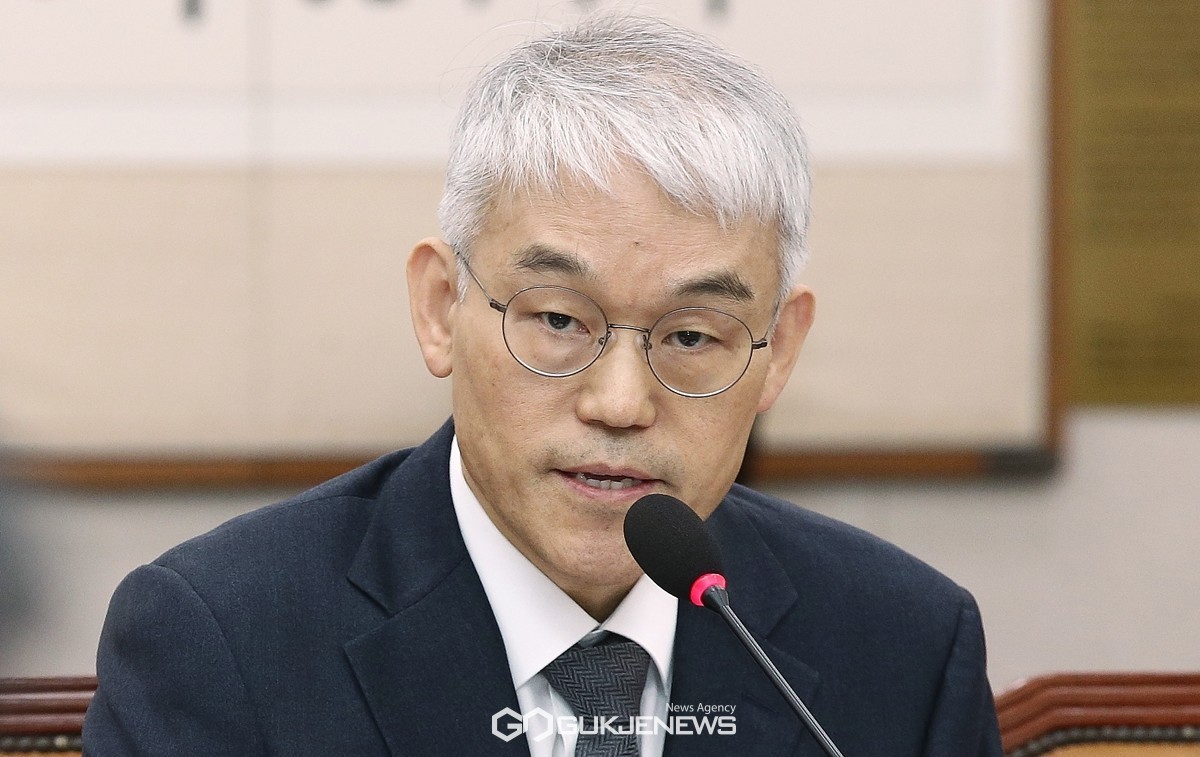 서부지법, 사회 갈등 해소 위한 중축 역할 강조!