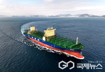 HJ중공업, 7700TEU급 LNG 더블컨테이너선 최초 건조 인도