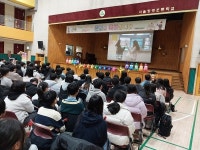 정운찬, 모교인 서울창경초등학교에 사랑의 일기장 기증