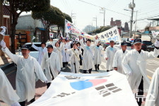 사천초등학교서 제22회 기미년 독립만세운동 재현행사 열려