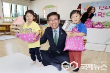윤건영 충북교육감, 도교육청 아이사랑 어린이집 행사 참여