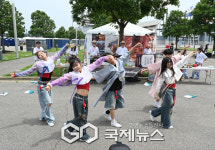 홍성군, 멤피스 축제장 열광의 도가니! 한국 K-POP 고등학교 댄스