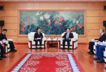 육동한 춘천시장, 천샤오왕 다롄시장 만나 자매도시 제안