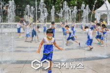 과천시, 문원체육공원·갈현초에 여름철 야외 물놀이터 개장