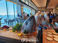 [윈덤그랜드부산] 더 브릿지에 가면 참치 해체쇼!