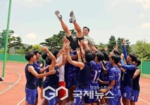 호남고등축구 챔피언 신태인축구센터U18 이문희 총감독, 원팀으로 이룬 값진 우승...팀 가치와 성장을 높일 것