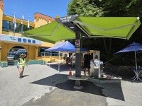 태백시, 용연동굴에 태백시 제1호 스마트 그늘막 설치