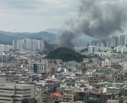 [포토] 대전 도마동 상가 화재...검은 연기에 피해 속출