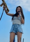워터밤 속초 소유, 10kg 감량 후 파격적 무대...완벽 몸매 화제