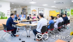 남해군, 남해군립노인전문병원 찾아 간담회 및 입소자 위문