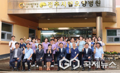 전주시립요양병원에서 추석명절 배식봉사 나선 김관영 전북자치도지사